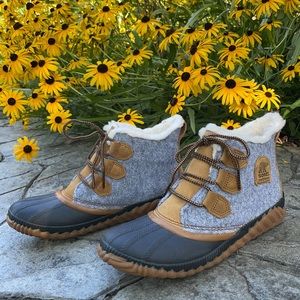 SOREL WATER PROOF WINTER BOOTS